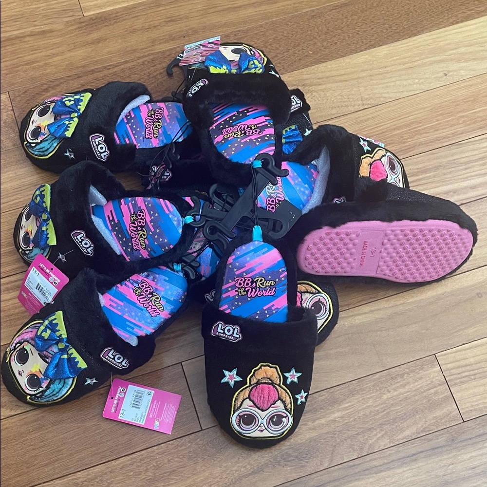 L.O.L. Surprise! Kids Black Slippers